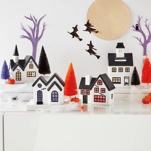 Halloween village set
